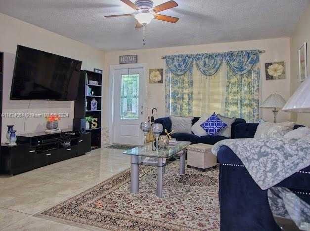 photo 3: 4955 NW 48th ave, Tamarac FL 33319