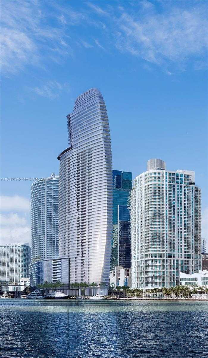 photo 1: 300 Biscayne Blvd Way Unit 4404, Miami FL 33131