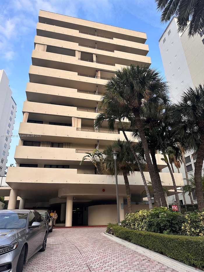 photo 1: 1621 Collins Ave Unit 307A, Miami Beach FL 33139