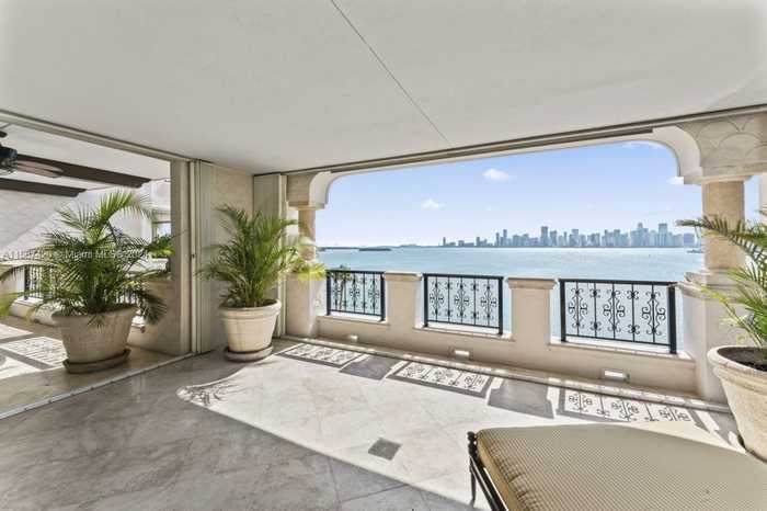 photo 1: 5266 Fisher Island Dr Unit 5266, Miami Beach FL 33109