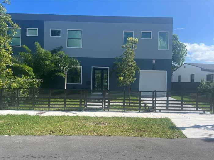 photo 1: 2342 SW 13 Street Unit 2342, Miami FL 33145