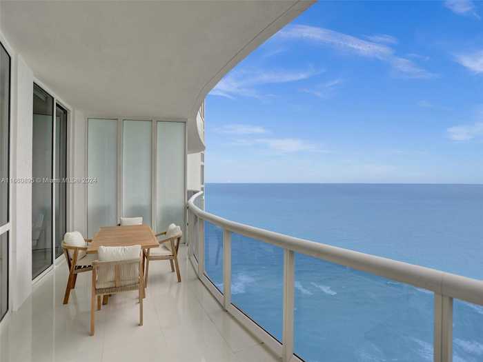 photo 1: 15901 Collins Ave Unit 2807, Sunny Isles Beach FL 33160