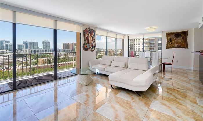 photo 1: 210 174th St Unit 1209, Sunny Isles Beach FL 33160