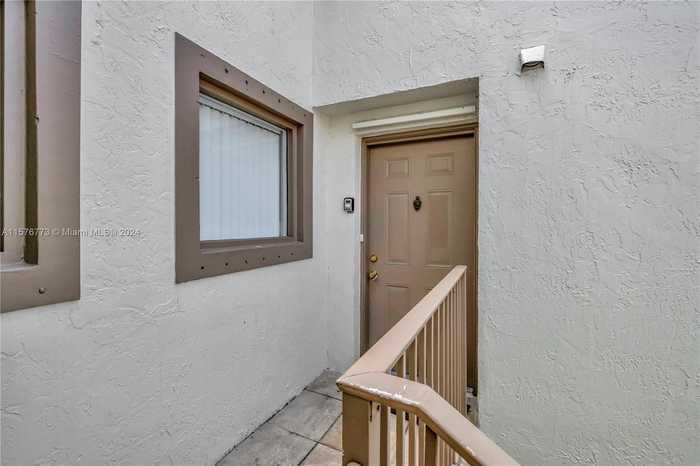 photo 2: 1175 NW 125th Ct Unit 204, Miami FL 33182