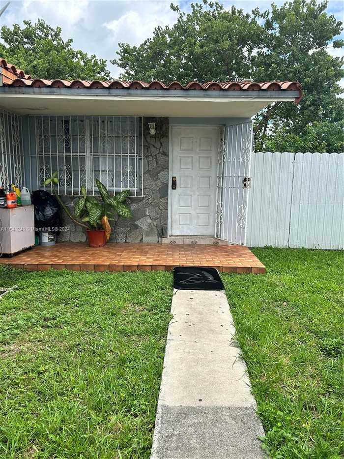 photo 2: 2021 NW 17th St, Miami FL 33125