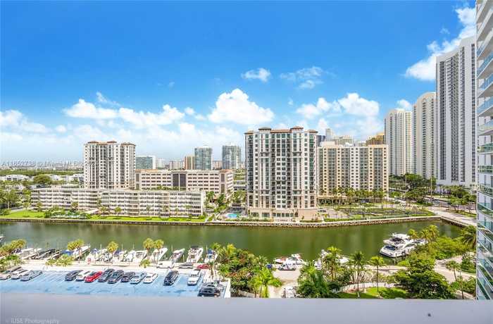 photo 1: 100 Bayview Dr Unit 1231, Sunny Isles Beach FL 33160