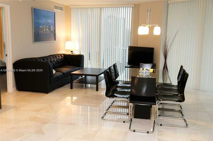 photo 2: 150 Sunny Isles Blvd Unit 1-1403, Sunny Isles Beach FL 33160