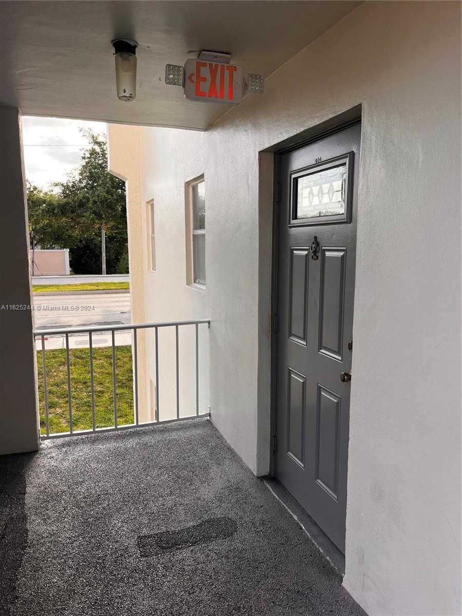 photo 2: 8590 Sunrise Lakes Blvd Unit 201, Sunrise FL 33322