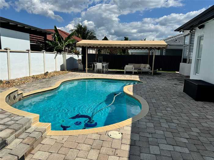 photo 19: 3073 SW 148th Pl, Miami FL 33185