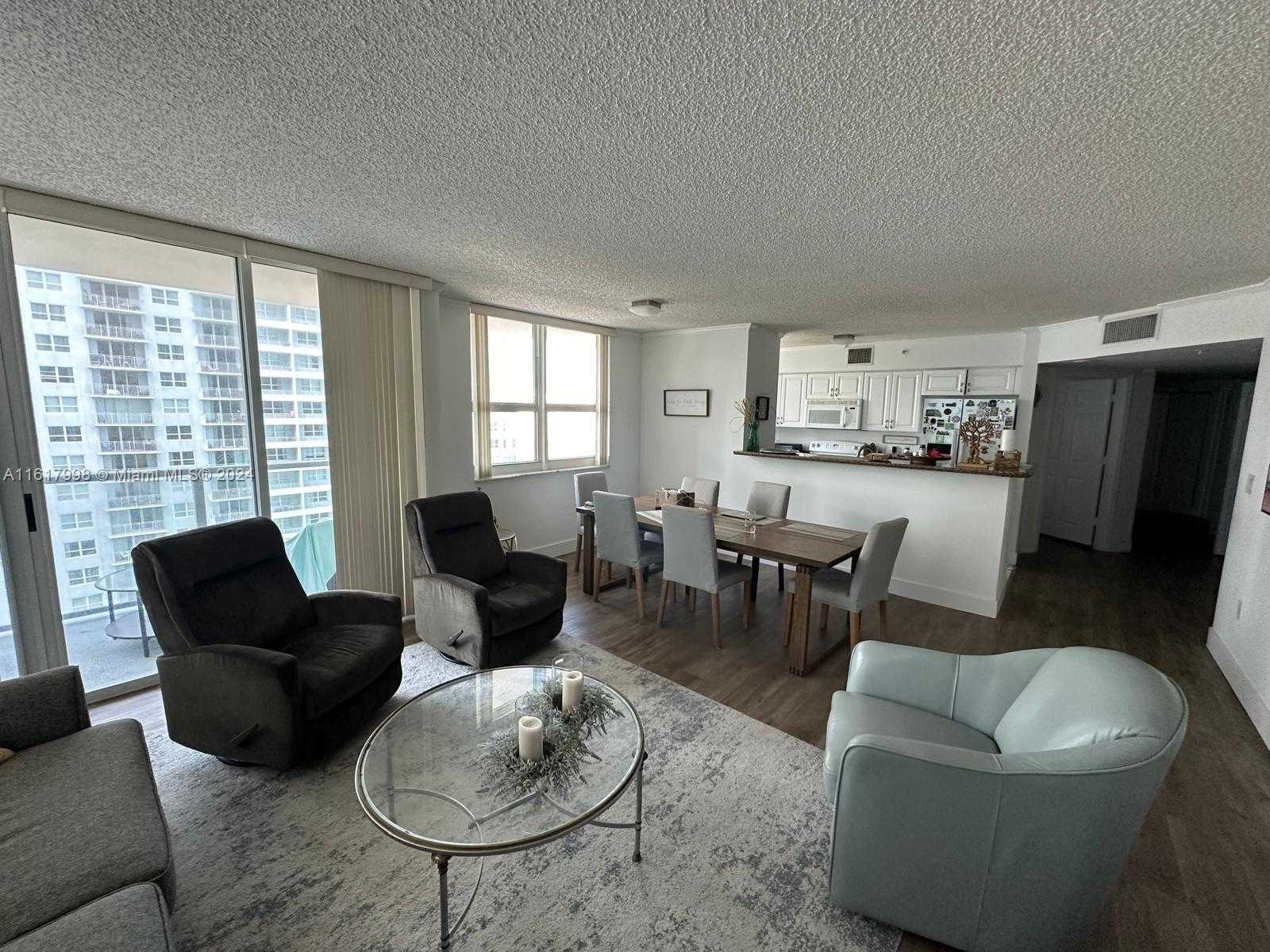 photo 1: 1155 Brickell Bay Dr Unit 1702, Miami FL 33131