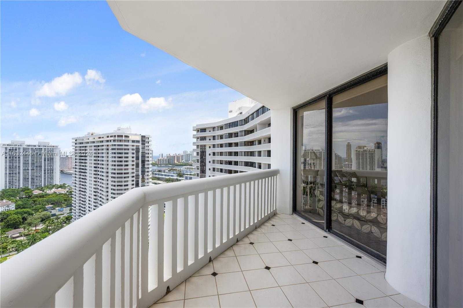 photo 3: Unit 2909, Aventura FL 33160