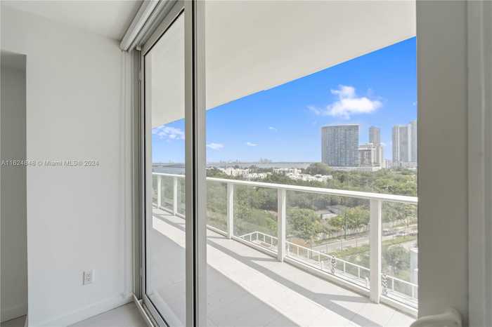 photo 1: 4250 Biscayne Blvd Unit 1018, Miami FL 33137