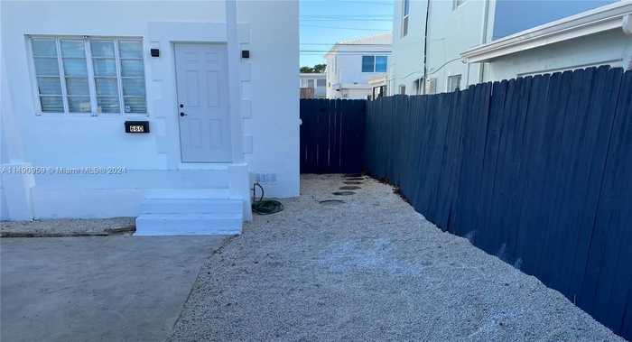 photo 2: 660 86th St, Miami Beach FL 33141