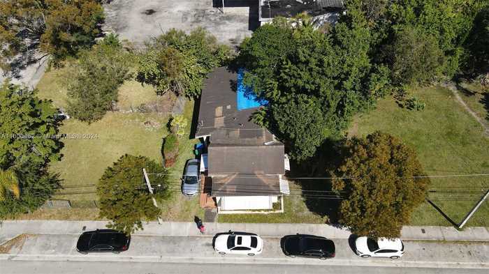 photo 1: 3373 Thomas Ave, Miami FL 33133