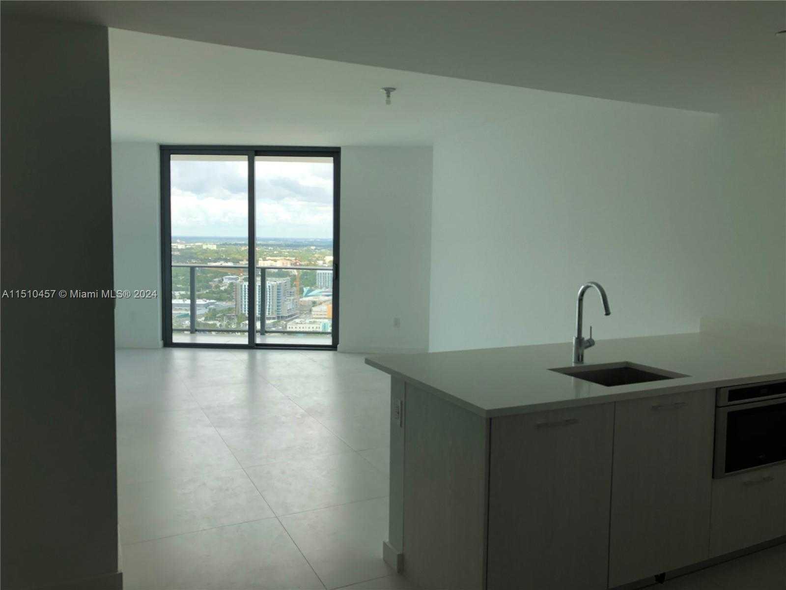 photo 3: 501 NE 31st St Unit 3310, Miami FL 33137