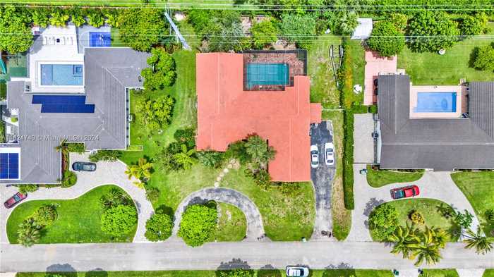 photo 1: 7501 SW 84th Ct, Miami FL 33143