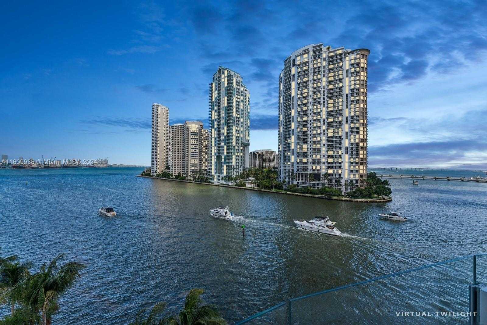 photo 2: 300 Biscayne Blvd Way Unit 601, Miami FL 33131