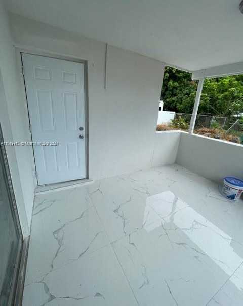 photo 3: 2455 NW 176th Ter, Miami Gardens FL 33056