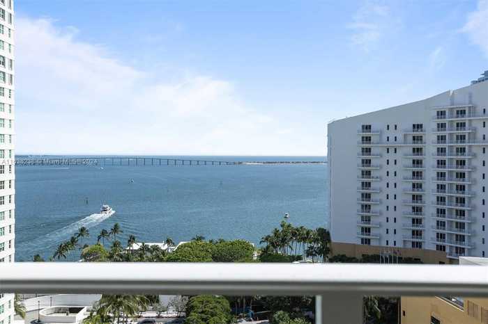 photo 2: 770 Claughton Island Dr Unit 1704, Miami FL 33131