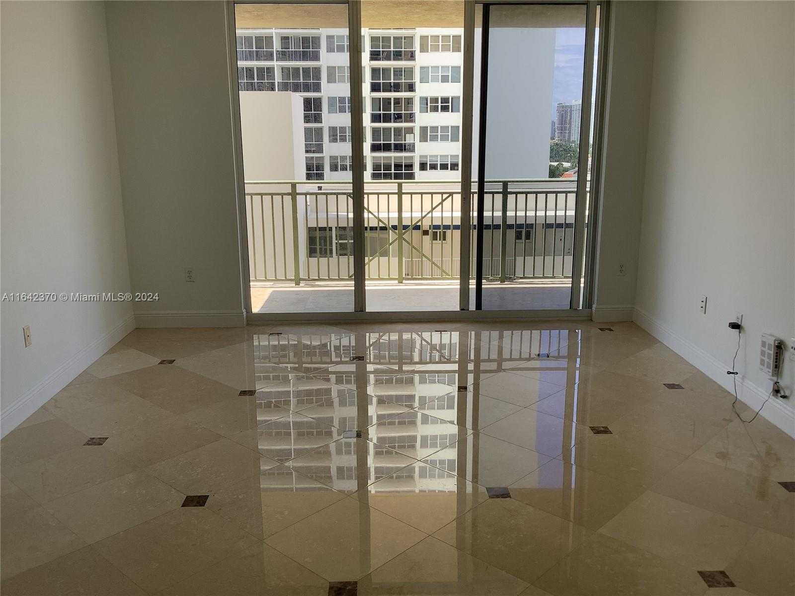 photo 3: 2080 S Ocean Dr Unit 905, Hallandale Beach FL 33009