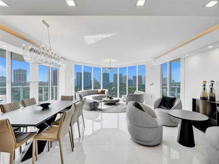 photo 1: 19333 NE collins ave Unit 1104, Sunny Isles Beach FL 33160