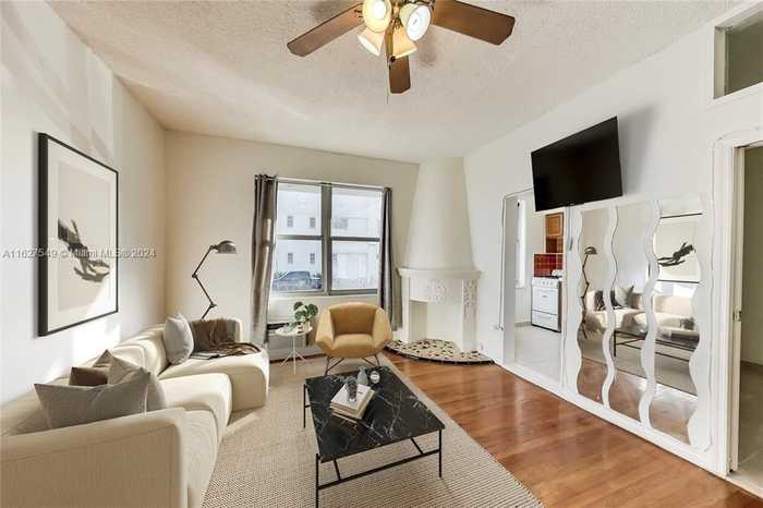 photo 1: 900 Jefferson Ave Unit 6, Miami Beach FL 33139