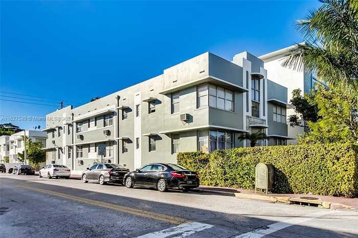 photo 2: 900 Jefferson Ave Unit 6, Miami Beach FL 33139