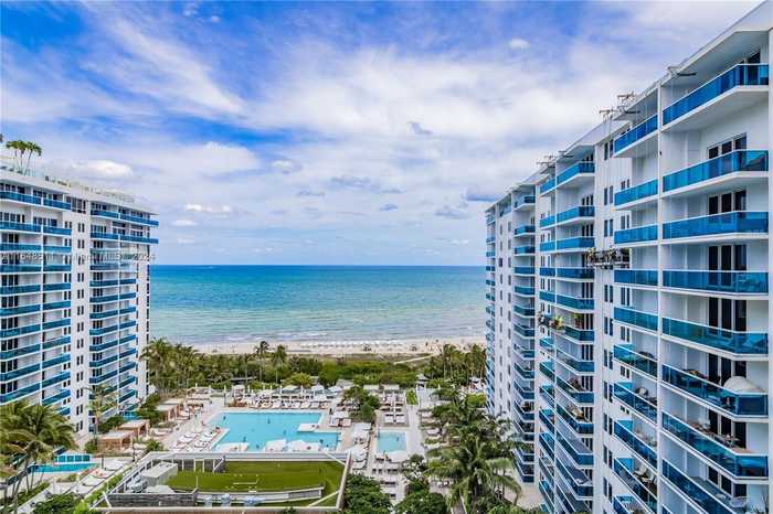 photo 1: 2301 Collins Ave Unit 1425, Miami Beach FL 33139