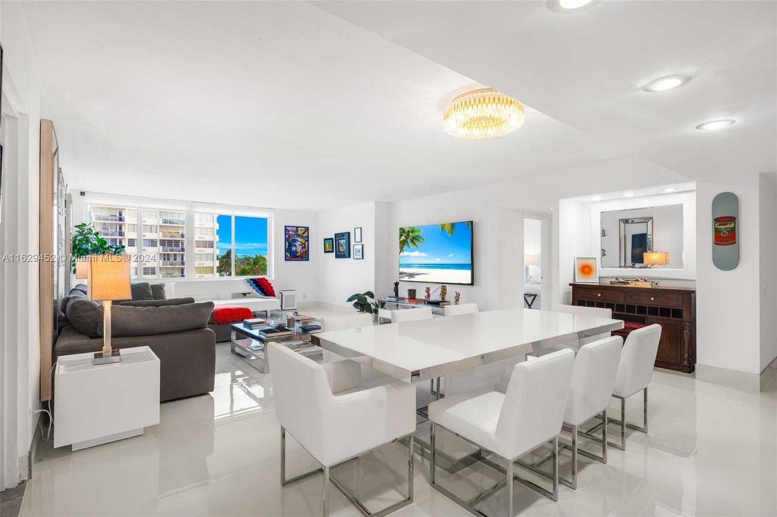 photo 3: 5401 Collins Ave Unit 334, Miami Beach FL 33140