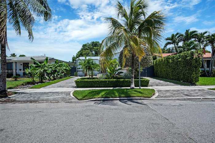 photo 48: 1950 SW 24th Ter, Miami FL 33145