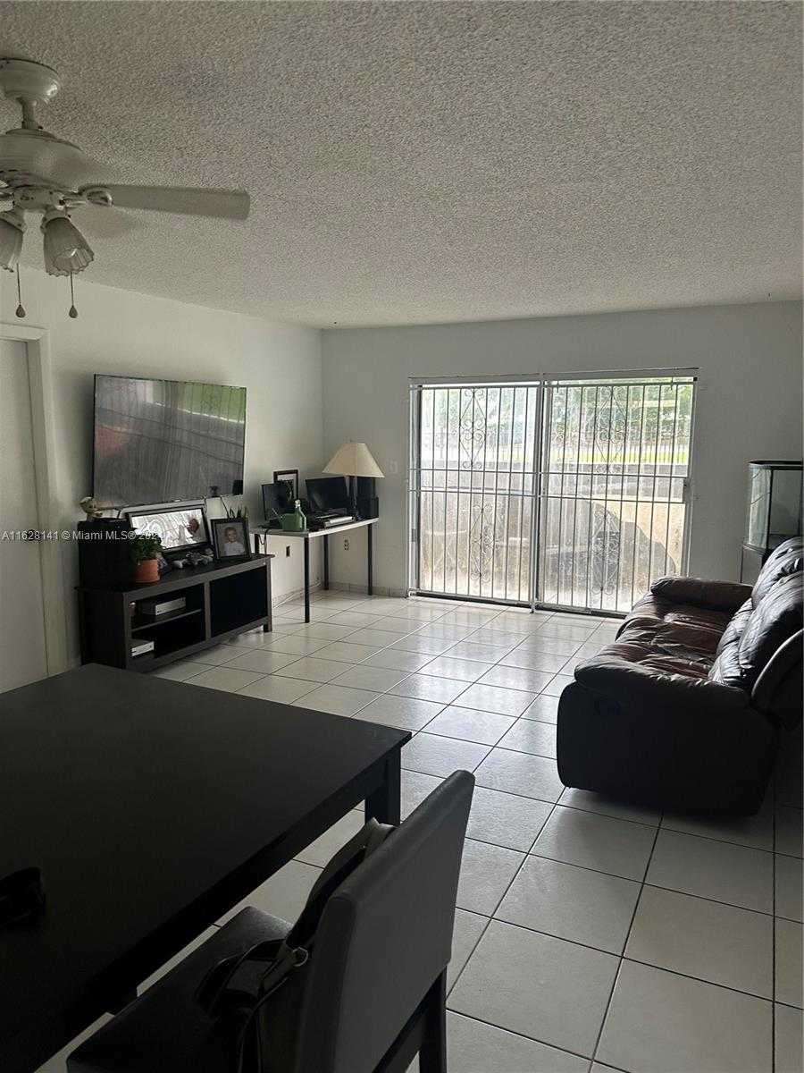 photo 2: 1300 SW 122nd Ave Unit 119A-2, Miami FL 33184