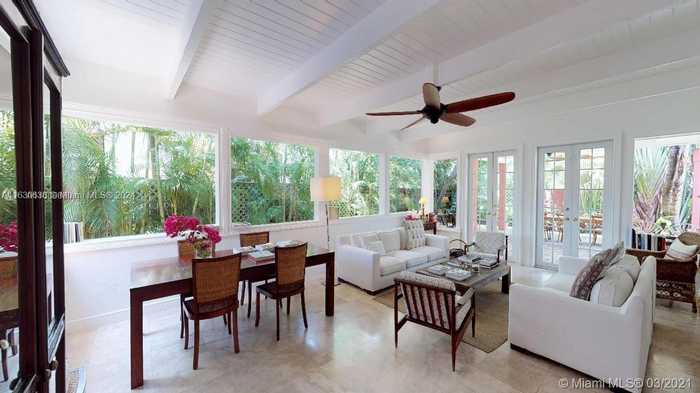 photo 2: 310 Glenridge Rd, Key Biscayne FL 33149