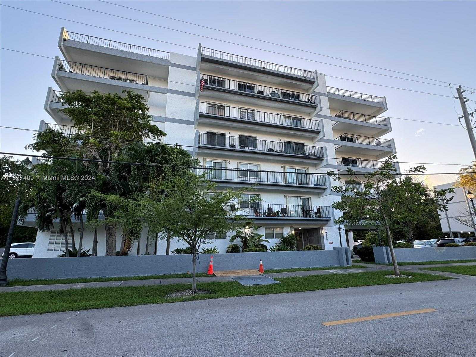 photo 1: 16508 E 26th Ave Unit 501, North Miami Beach FL 33160