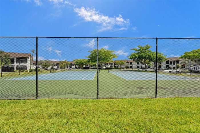 photo 40: 212 Lake Pointe Dr Unit 113, Oakland Park FL 33309