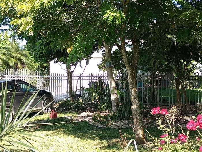 photo 2: 33553 SW 197th Ave, Homestead FL 33034