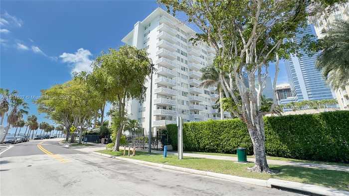 photo 1: 1430 Brickell Bay Dr Unit 504, Miami FL 33131