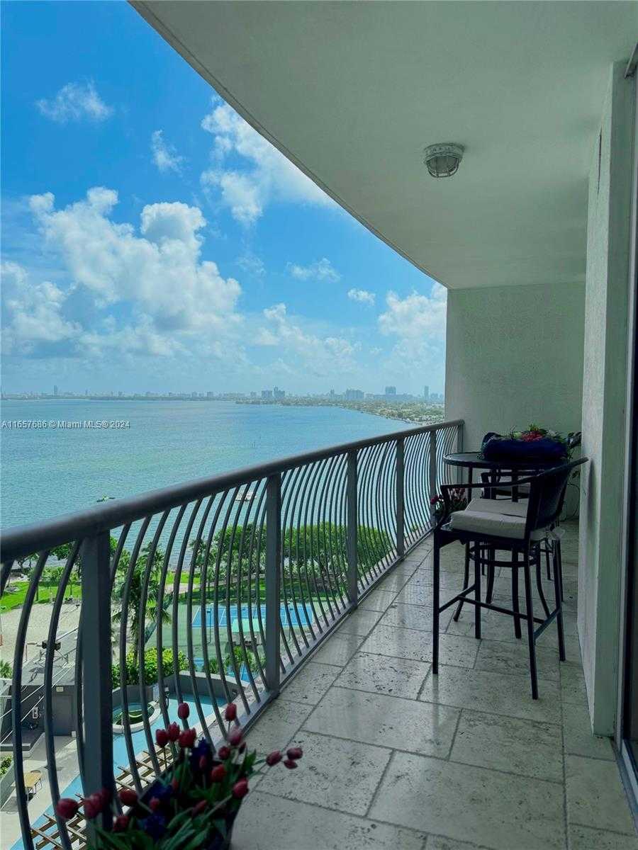 photo 3: 1750 N Bayshore Dr Unit 1703, Miami FL 33132