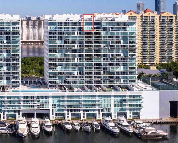 photo 2: 400 Sunny Isles Blvd Unit 2019, Sunny Isles Beach FL 33160