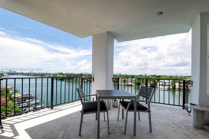 photo 1: 5640 Collins Ave Unit 6D, Miami Beach FL 33140