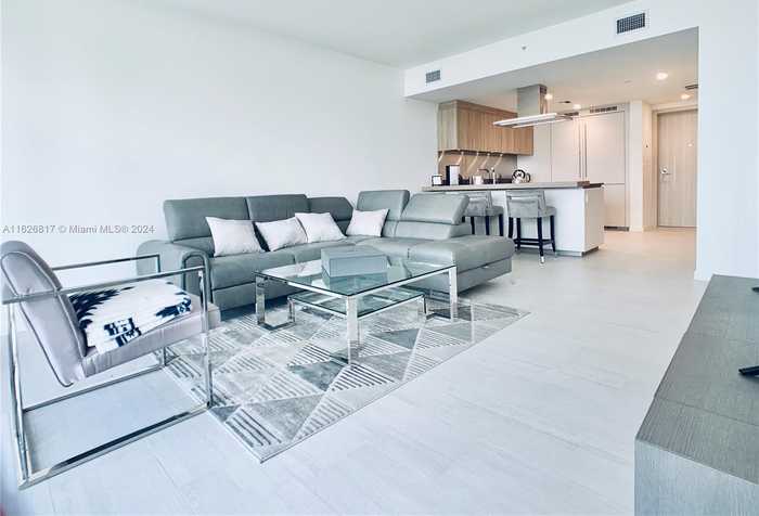 photo 1: 1000 Brickell Plz Unit 4504, Miami FL 33131