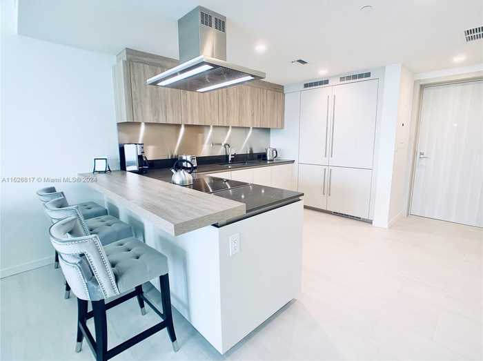 photo 2: 1000 Brickell Plz Unit 4504, Miami FL 33131