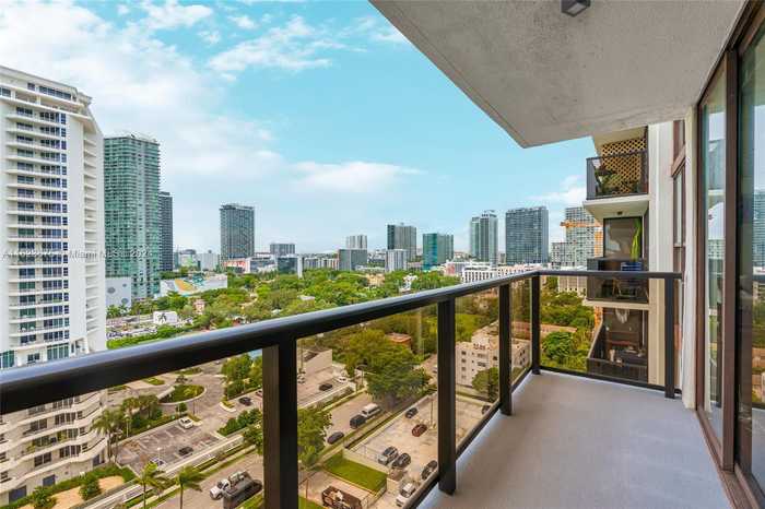 photo 18: 600 NE 36th St Unit 1707, Miami FL 33137