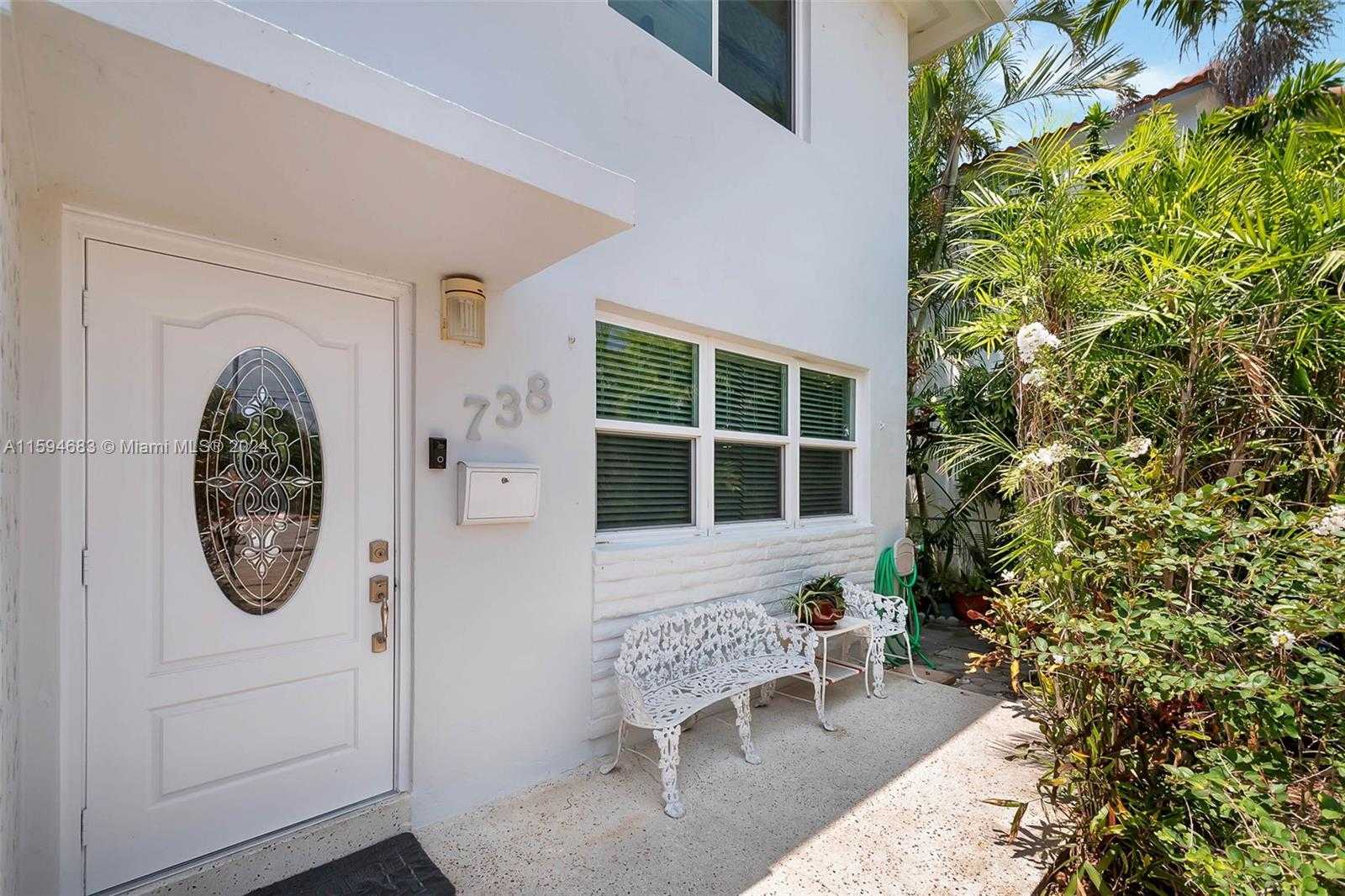 photo 2: 738 86th St, Miami Beach FL 33141