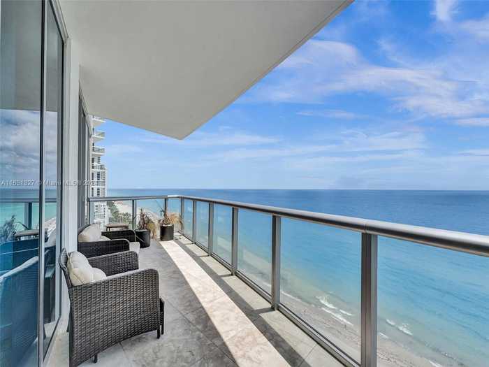 photo 1: 17001 Collins Ave Unit 1807, Sunny Isles Beach FL 33160