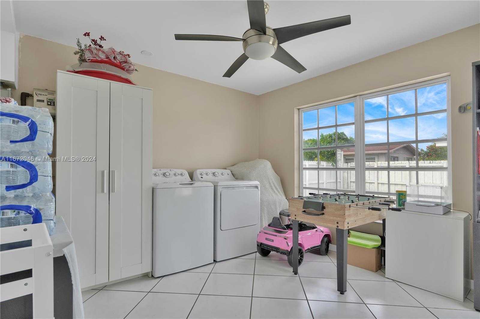 photo 1: 715 W 53rd St, Hialeah FL 33012