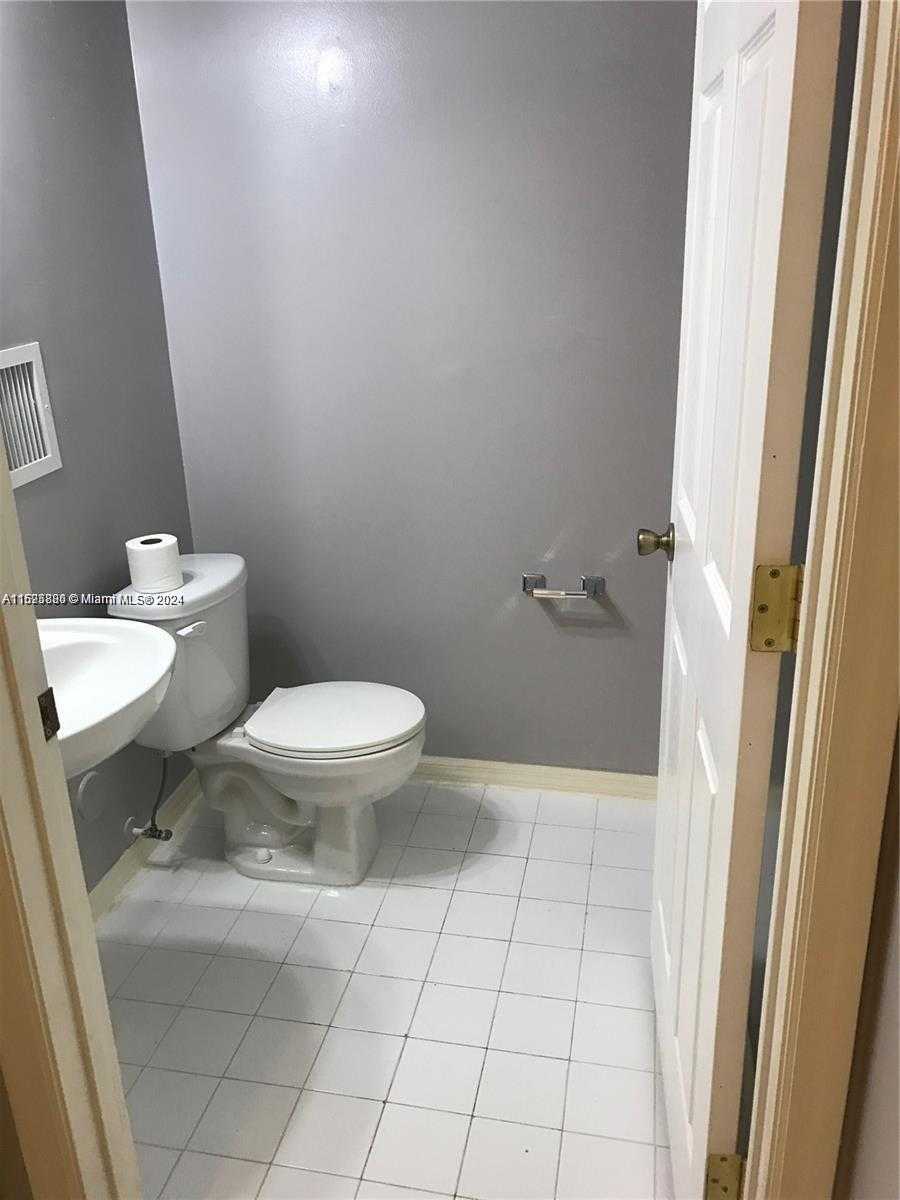 photo 3: 17769 SW 139th Ct Unit 0, Miami FL 33177