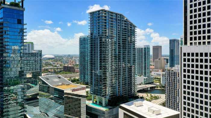 photo 27: 68 SE 6th St Unit 1201, Miami FL 33131