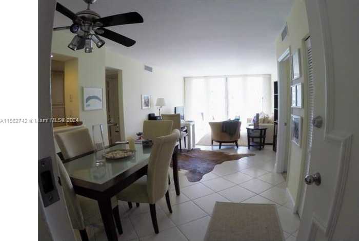 photo 1: 5600 Collins Ave Unit 16W, Miami Beach FL 33140