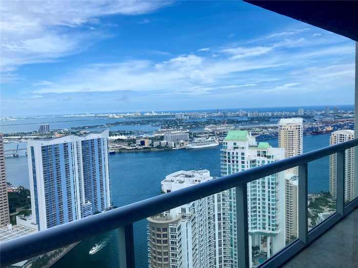 photo 2: 495 Brickell Ave Unit 5504, Miami FL 33131