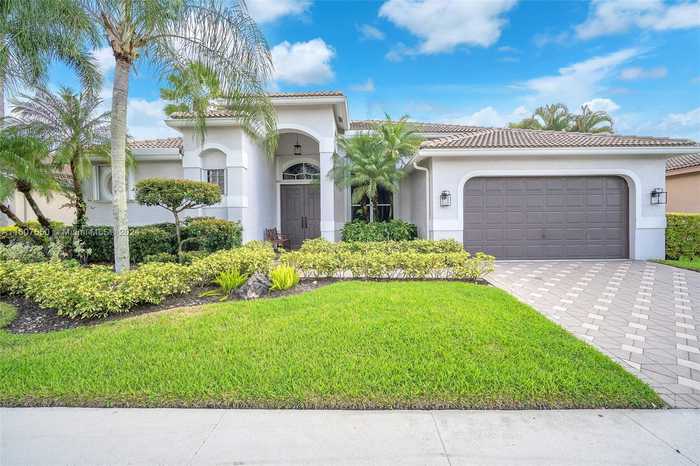 photo 1: 2554 Jardin Ln, Weston FL 33327